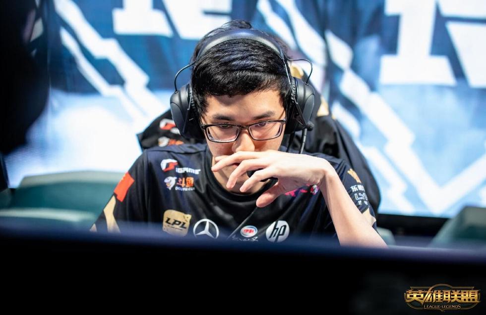 Karsa在美国队比赛中连败,高光表现引发热议!的简单介绍 Karsa在美国队比赛中连败,高光表现引发热议!的简单介绍