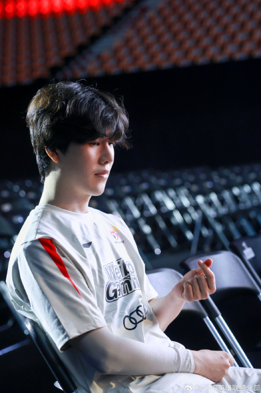 TheShy巅峰对决，Faker与70激战中国队分钟，逆转胜负难料！的简单介绍